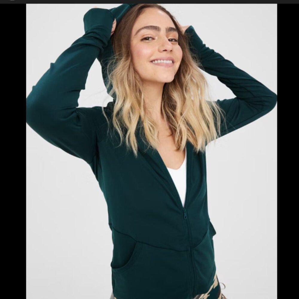 Aerie Real Me Full Zip Jacket with Pockets & Hoodie - Large in Deep Forest Green